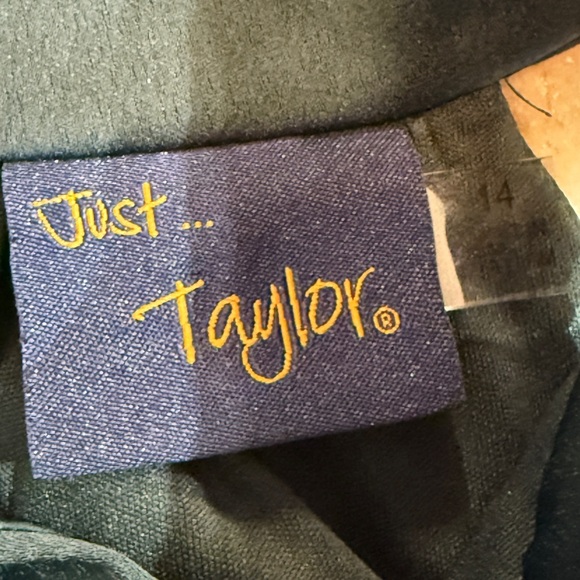 NWT Women’s JUST TAYLOR emerald green satin feel halter midi dress- Size 14 - Picture 8 of 10